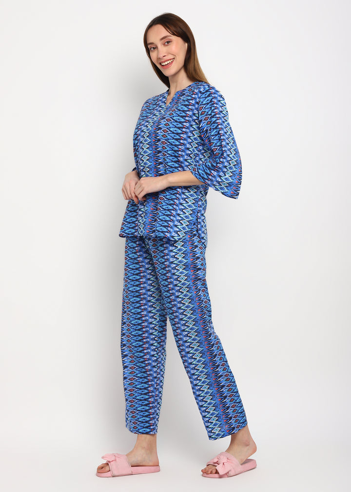 Blue Abstract Print V Neck 3/4th Sleeve Women's Night suit - Shopbloom