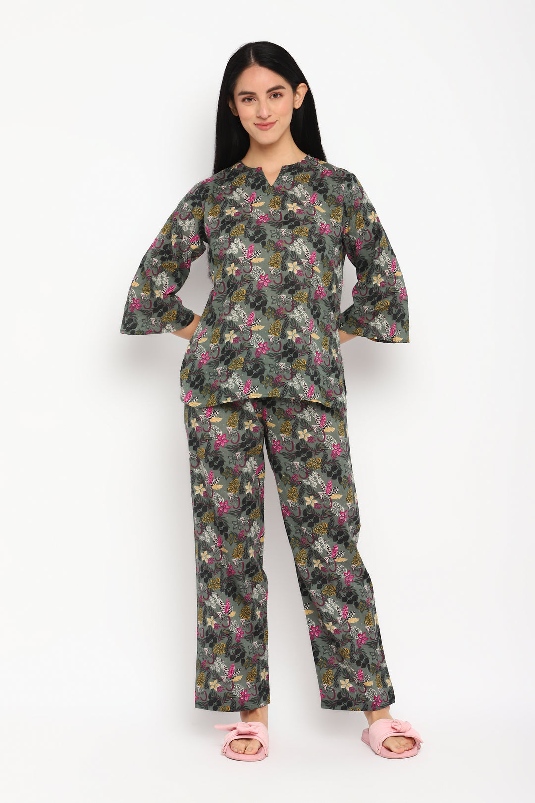 Animal Flower Print V Neck 3/4th Sleeve Women's Night suit - Shopbloom