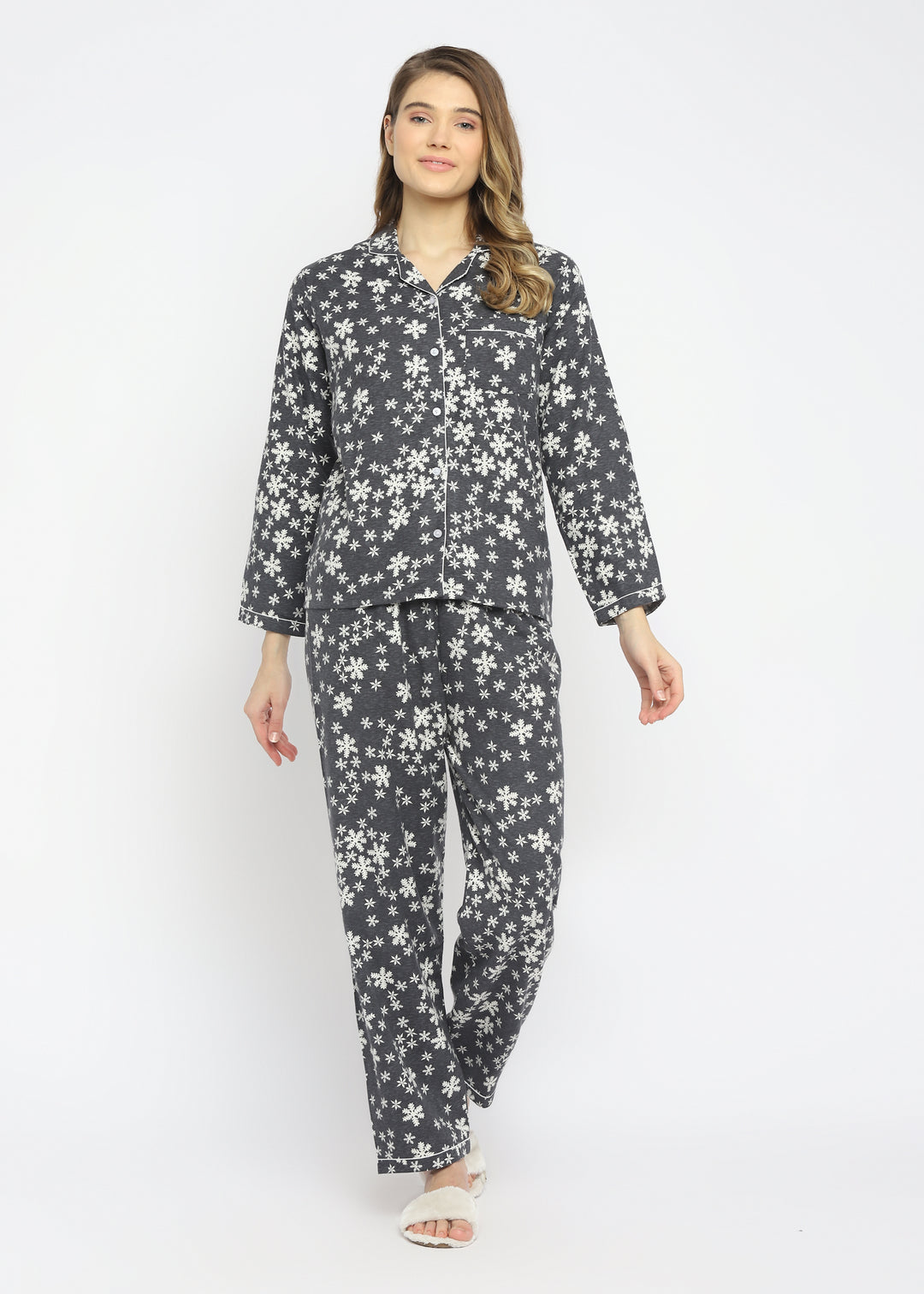 Snowflake Print Long Sleeve Women's Night Suit - Shopbloom