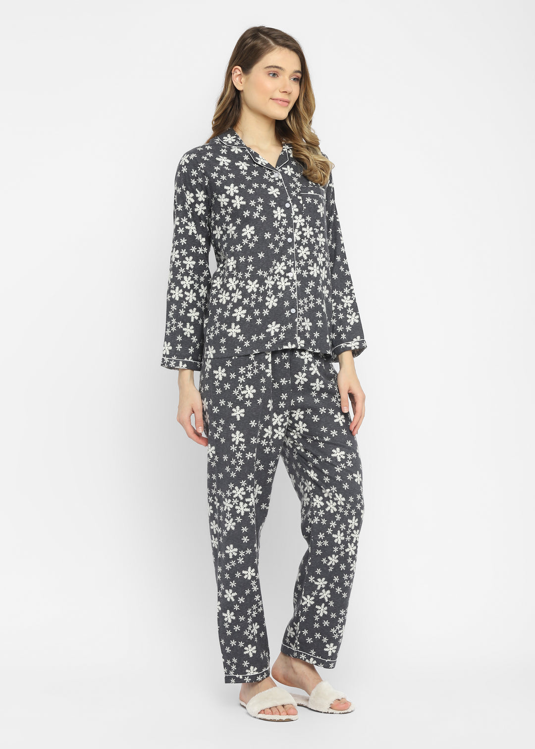 Snowflake Print Long Sleeve Women's Night Suit - Shopbloom